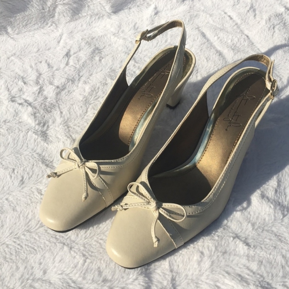 Hush Puppies Soft Style Corina Bone Vitello sing back heels size 7.5